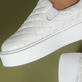 Sneakers da donna con plateau - Texture trapuntata - Facili da indossare - Look casual moderno
