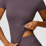 Completo sportivo da donna – Leggings a vita alta – T-shirt aderente a maniche corte