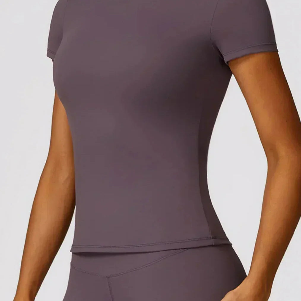 Completo sportivo da donna – Leggings a vita alta – T-shirt aderente a maniche corte