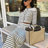 Completo da ufficio a due pezzi a vita alta in maglia a righe