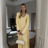 Abito canotta in maglia morbida con ritagli, cardigan a maniche lunghe, set due pezzi