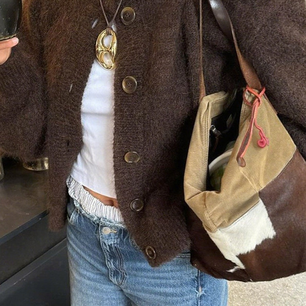 Cardigan minimalista a maniche lunghe con bottoni