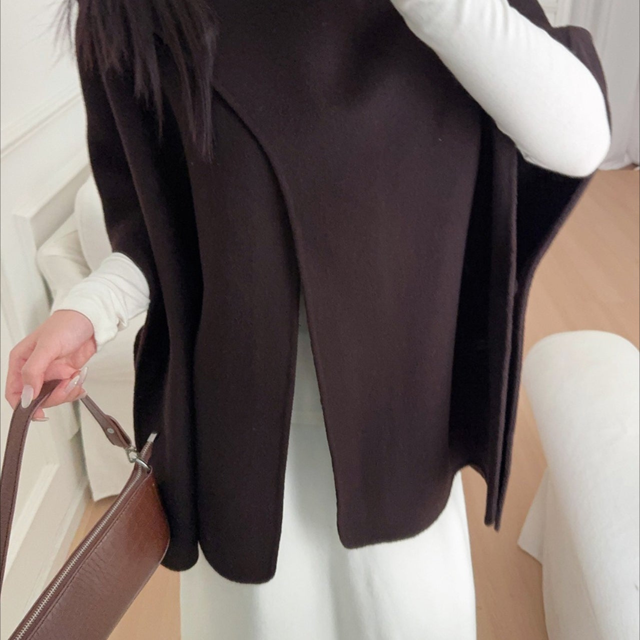 Cappotto irregolare con sciarpa e scialle in lana Tencel tinta unita