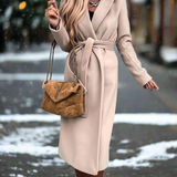 Elegante giacca autunnale con cintura: comoda, traspirante, raffinata per le donne