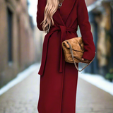 Elegante giacca autunnale con cintura: comoda, traspirante, raffinata per le donne