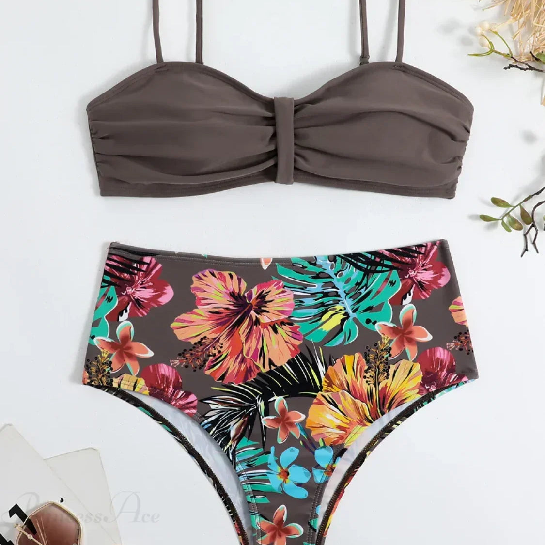 Set due pezzi con ferretto e push-up tropicale a fascia