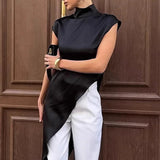 Blusa asimmetrica a strati in raso nero