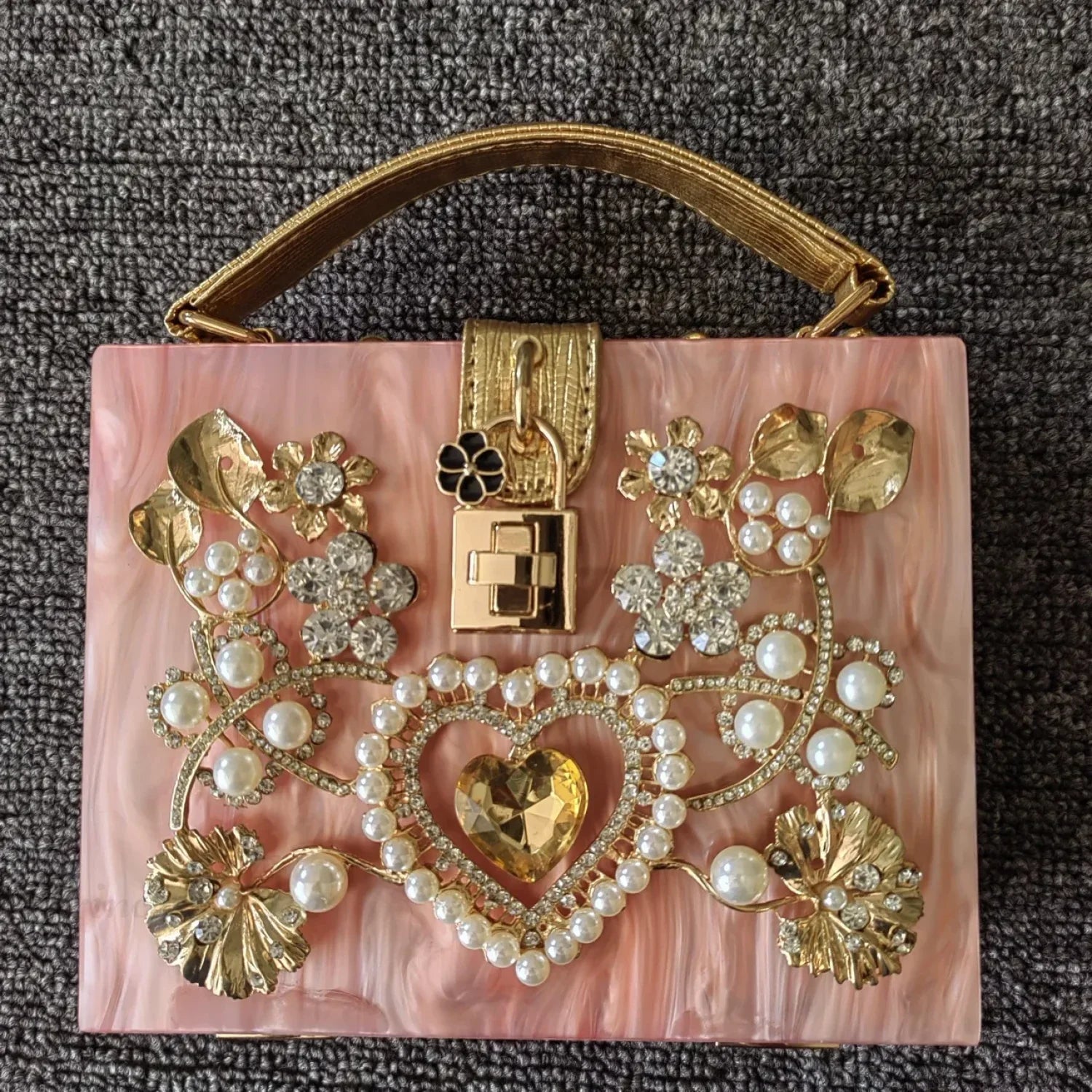 Borsa da sera con cuore e paillettes scintillanti
