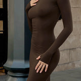 Abito lungo aderente in maglia retrò marrone