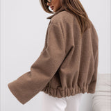 Cappotto alla moda in lana tinta unita con elastico e bottoni automatici