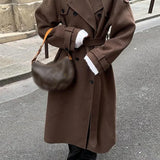 Cappotto doppiopetto casual con colletto rovesciato