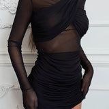 Mini abito a maniche lunghe in rete trasparente con patchwork arricciato