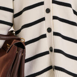 Cardigan in maglia a righe con scollo a V e bottoni