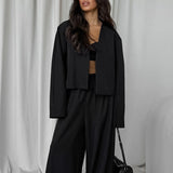 Completo due pezzi affusolato con cardigan scollo a V