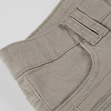 Jeans a zampa leggermente elasticizzati a vita bassa