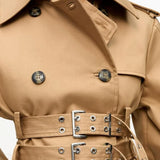 Cappotto corto con cappuccio e cintura doppia chic