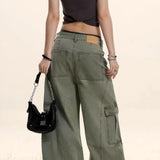 Pantaloni cargo a gamba larga destrutturati e curvi