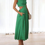 Abito midi da vacanza con tasche e vita tagliata