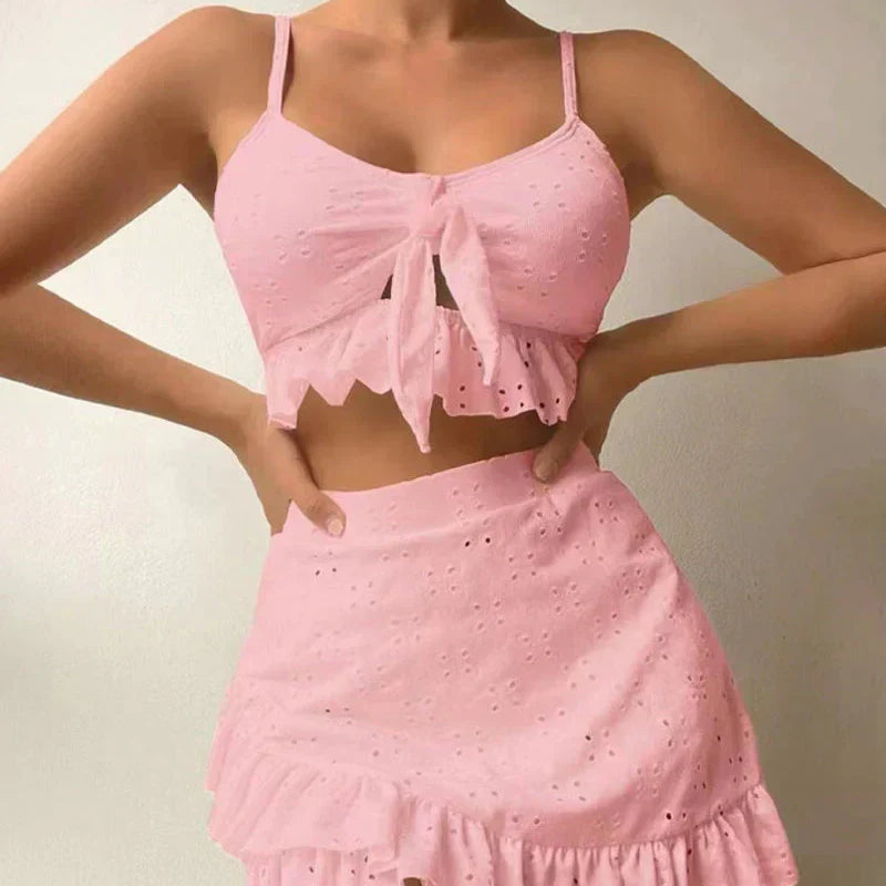 Bikini da donna – Set coordinato – Dettaglio ricamato – Vita elasticizzata – Finitura arricciata