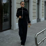 Completo sportivo in due pezzi con colletto in velluto e cerniera a maniche lunghe