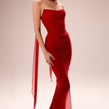 Completo gonna aderente a vita alta con fascia