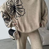 Maglione casual con scollo rotondo e pantaloni, set da due pezzi