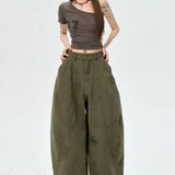 Pantaloni cargo larghi e dritti in denim curvi