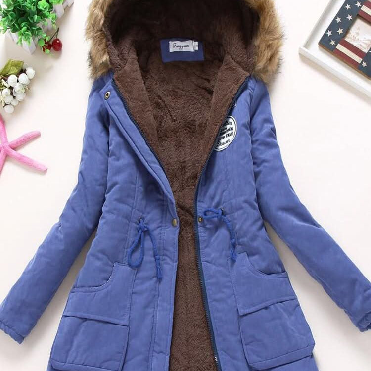 Cappotto invernale da donna comodo, elegante e resistente