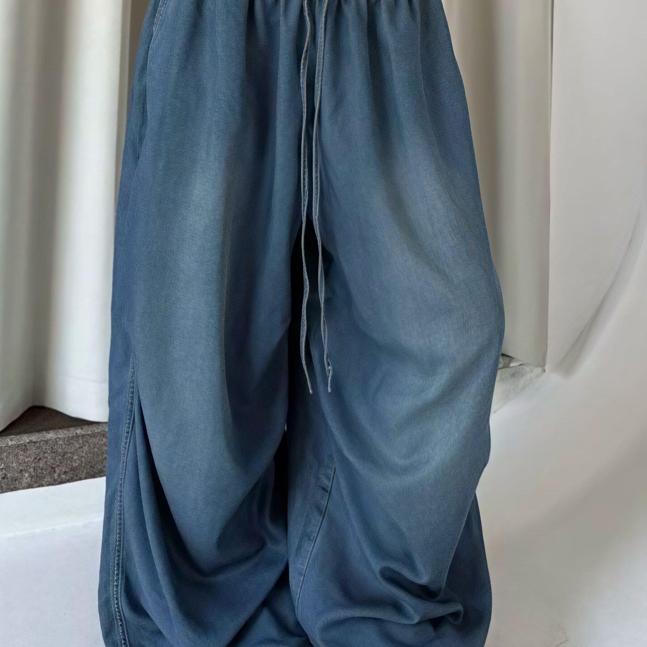 Jeans larghi e versatili vintage