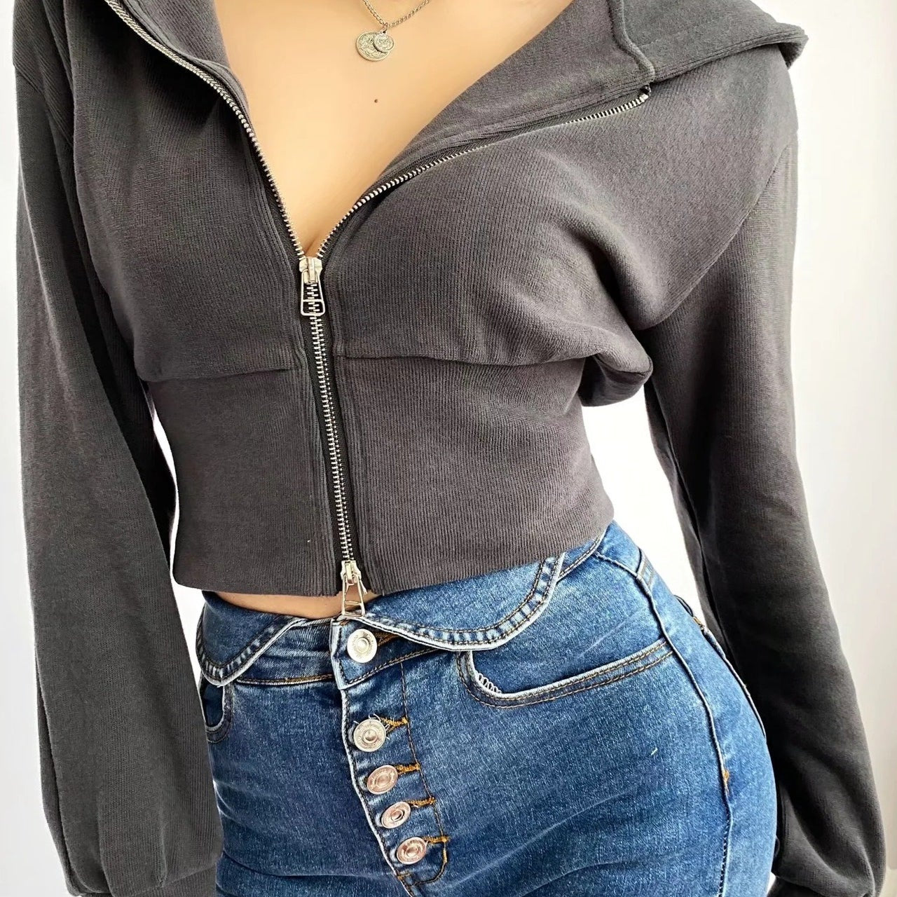 Felpa con cappuccio slim corta con doppia cerniera