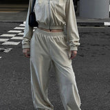 Completo da jogging da donna - Giacca corta con zip e cappuccio - Pantaloni a vita alta