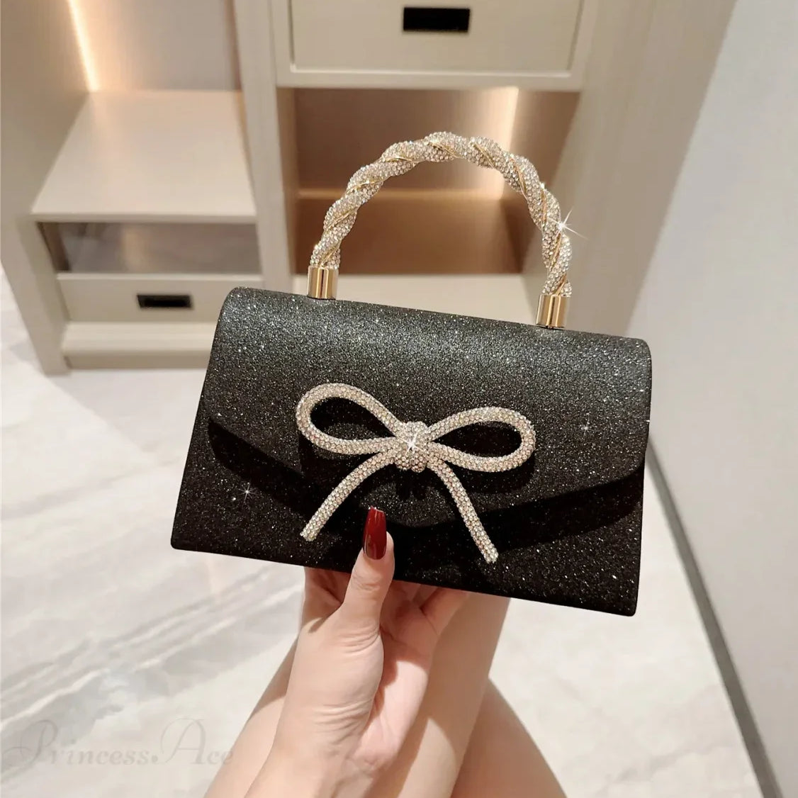 Borsa a tracolla con catena e fiocco di diamanti europeo-americano