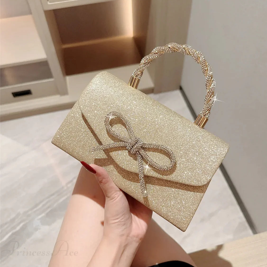 Borsa a tracolla con catena e fiocco di diamanti europeo-americano