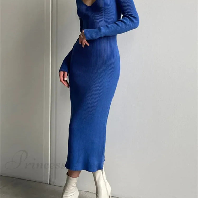 Abito midi a coste in maglia autunno-inverno, manica lunga, scollo a V e schiena scoperta