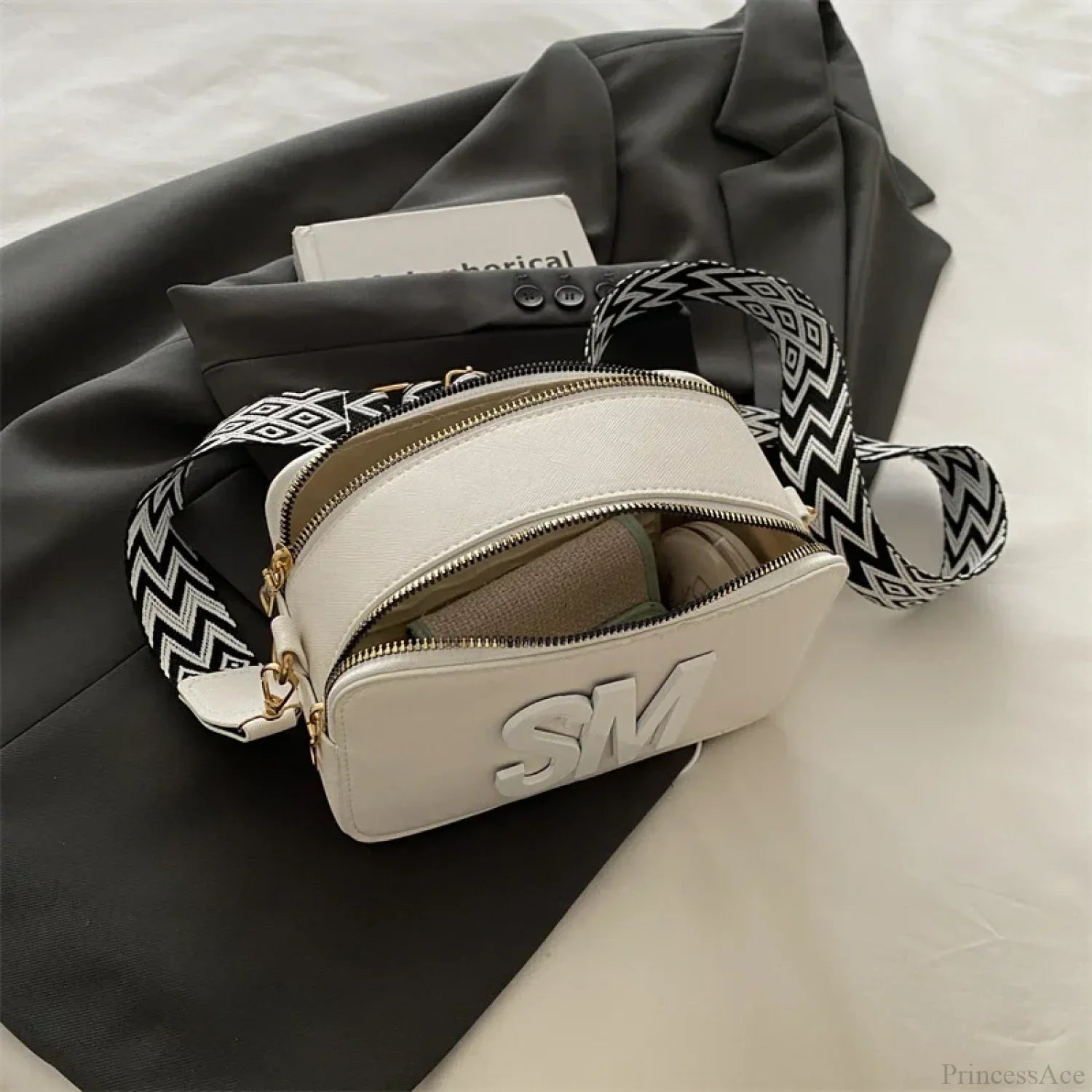 Borsa a tracolla con lettere stampate leopardate alla moda