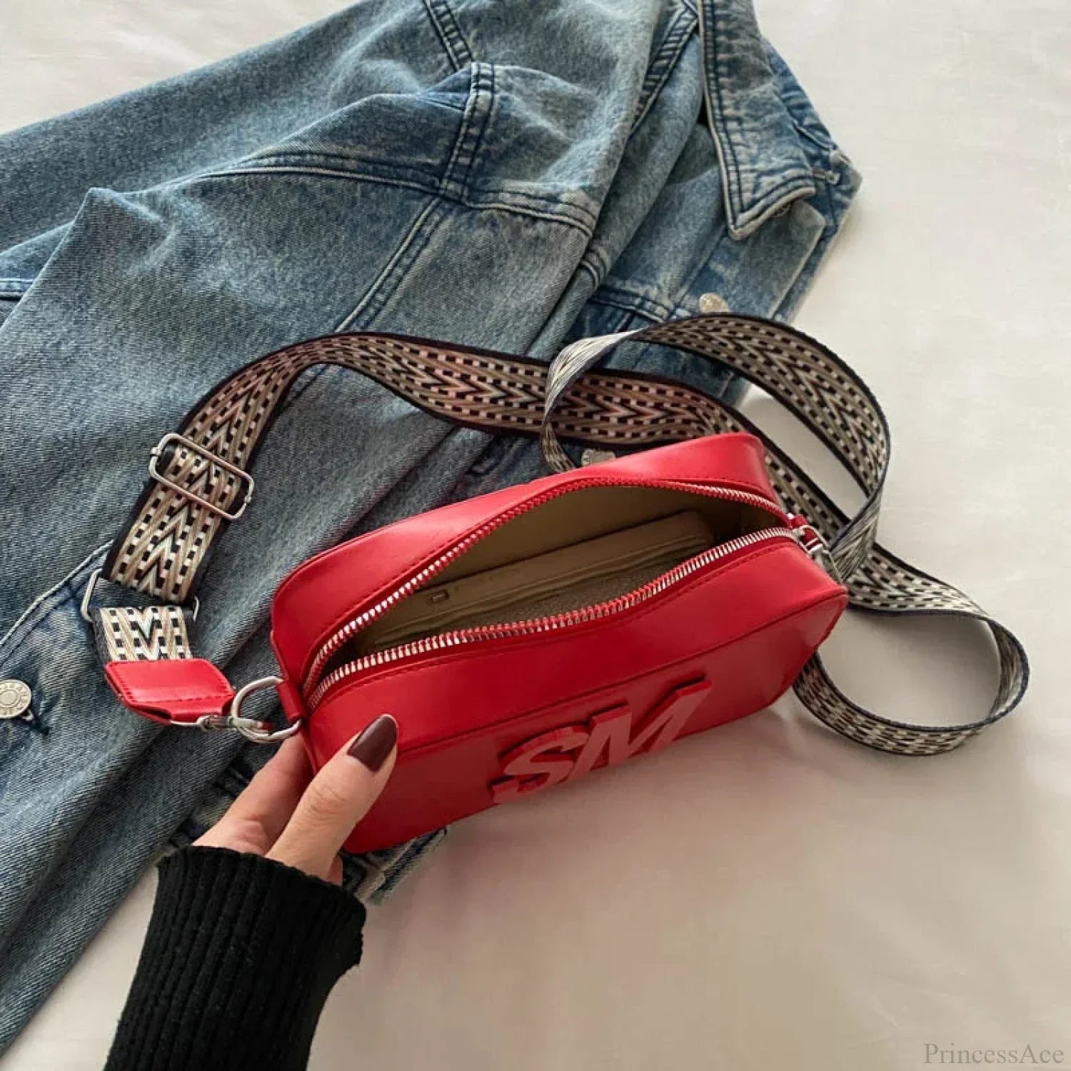 Borsa a tracolla con lettere stampate leopardate alla moda