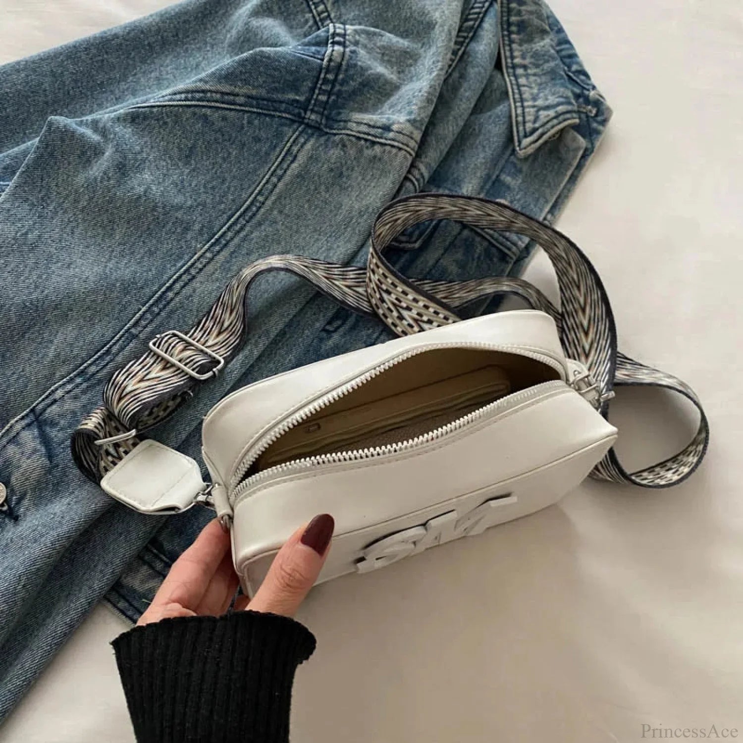 Borsa a tracolla con lettere stampate leopardate alla moda