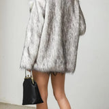 Cappotto di media lunghezza in stile blazer in pelliccia sintetica