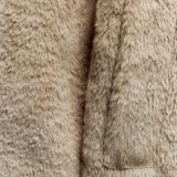 Cappotto caldo a maniche lunghe con revers in pelliccia sintetica