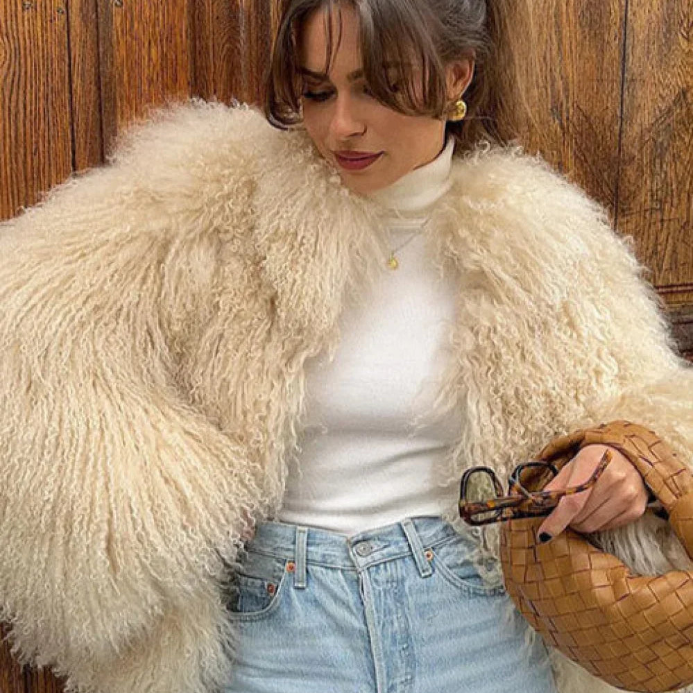 Cappotto corto in pelliccia sintetica con cardigan e montone