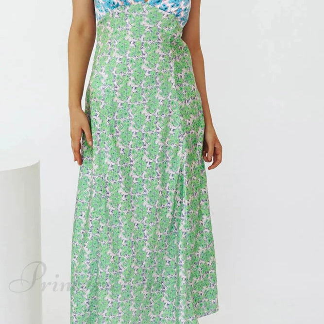 Abito con scollo a V e stampa floreale, dettagli a contrasto e lacci sulla schiena