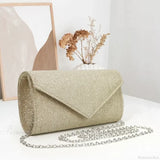 Borsa da sera con catena a busta glitterata