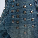Jeans larghi rivettati stile streetwear gotico