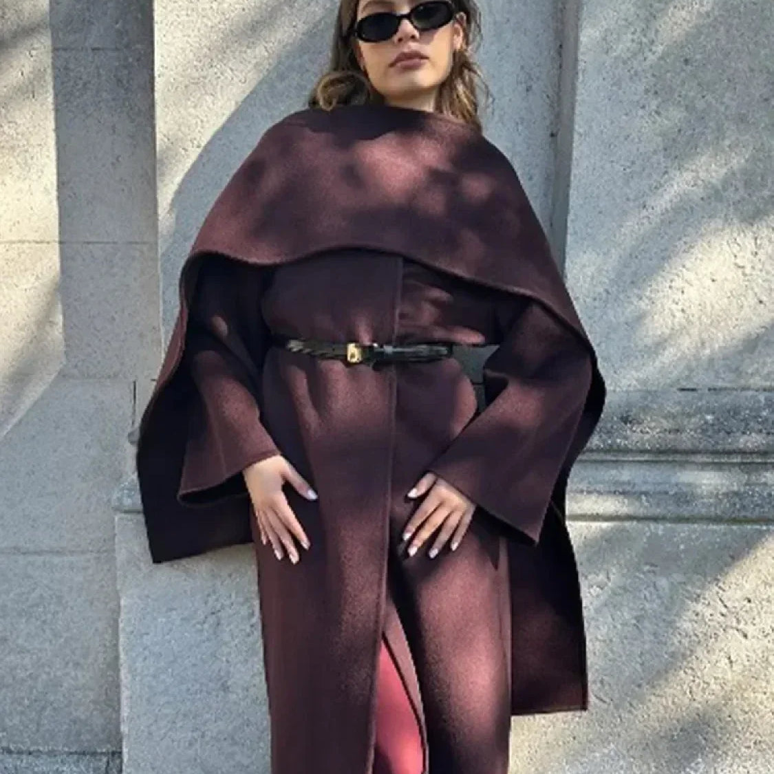 Cappotto grigio in lana con colletto rovesciato