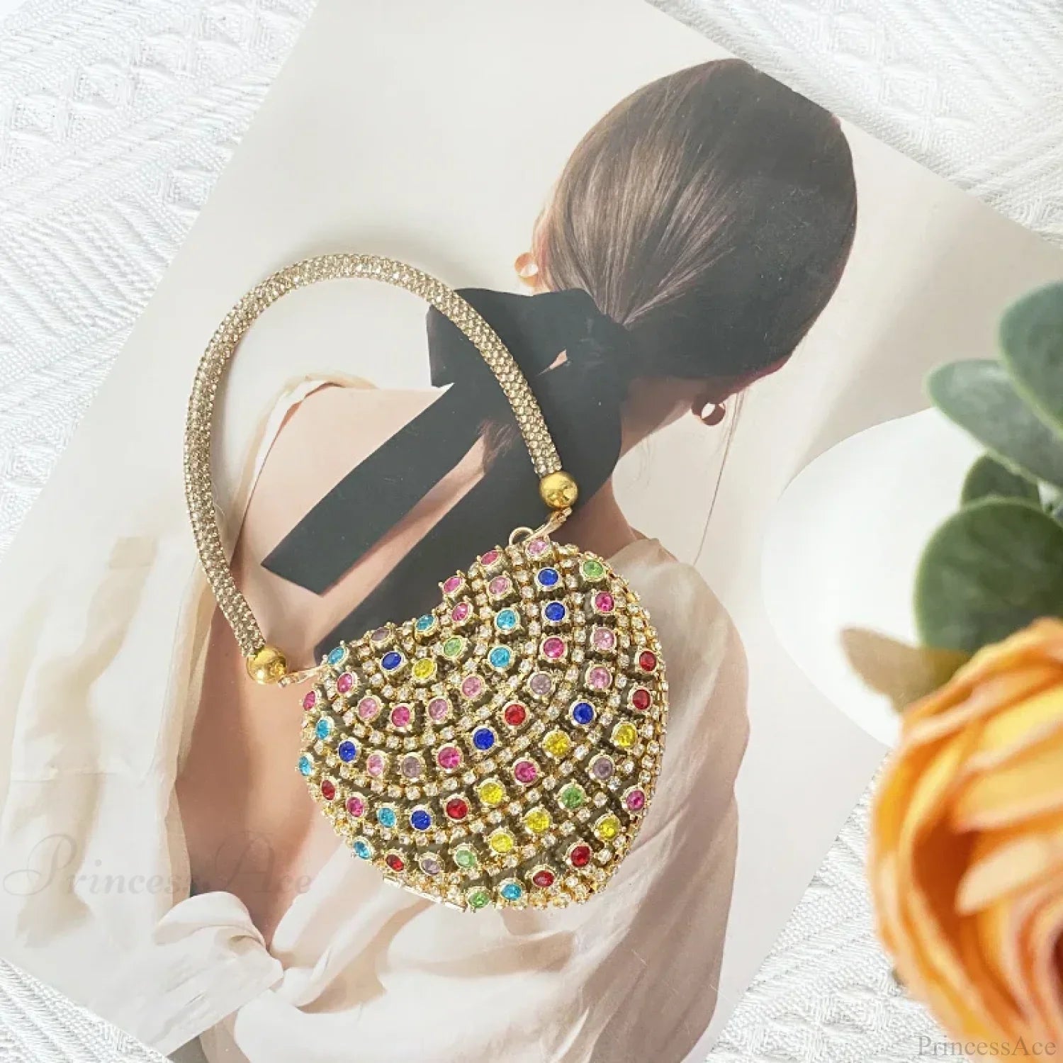 Borsa a tracolla con diamanti scintillanti a forma di cuore
