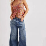 Jeans larghi a vita alta e lunghi