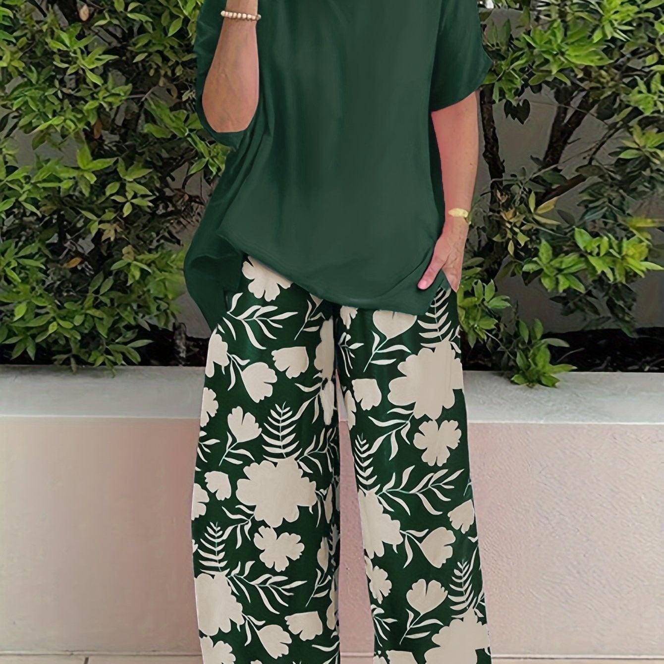 Pantaloni da donna a gamba larga – Vestibilità rilassata – Stampa floreale – Tessuto leggero e traspirante