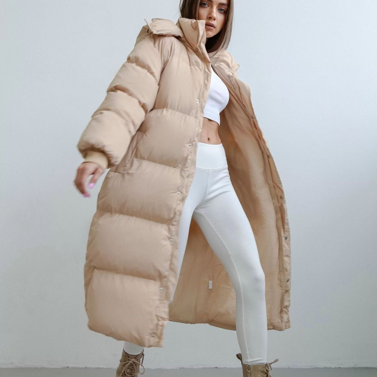 Cappotto trapuntato da donna - Tessuto isolante - Vestibilità oversize - Collo alto - Cappuccio