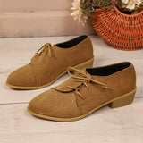 Scarpe stringate da donna – Punta a punta – Effetto scamosciato – Tacco a blocco – Taglio alla caviglia