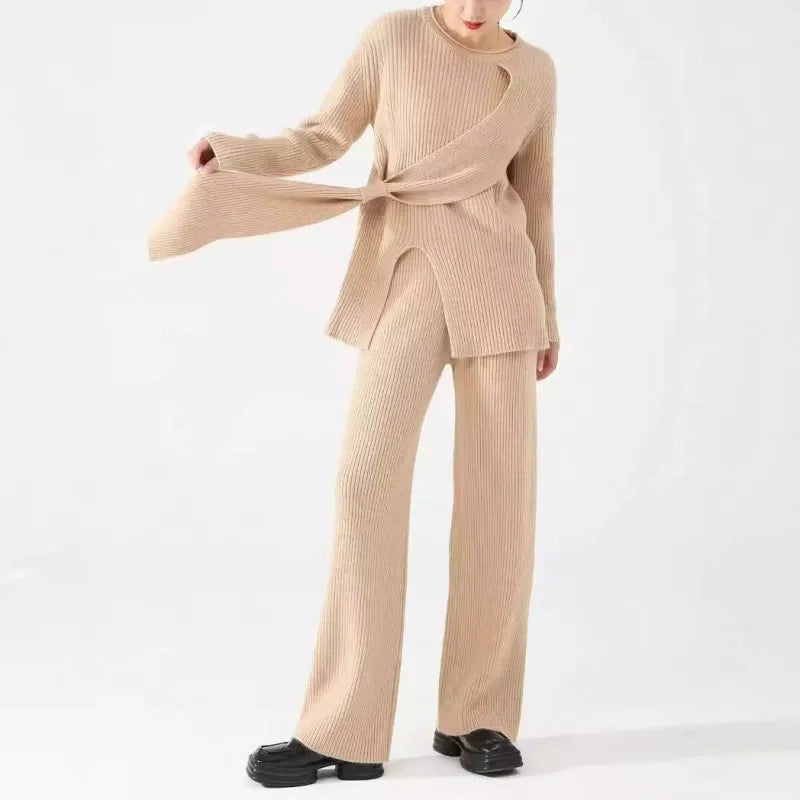 Completo due pezzi da donna – Maglia a coste – Vestibilità rilassata – Maglione asimmetrico